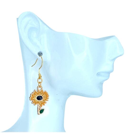 Sunflower dangle earrings — lightweight cute everyday jewelry - Picture 2 of 4